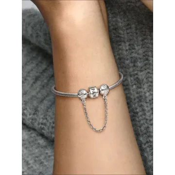 Charm Chaîne de Confort Couronne de Cœurs